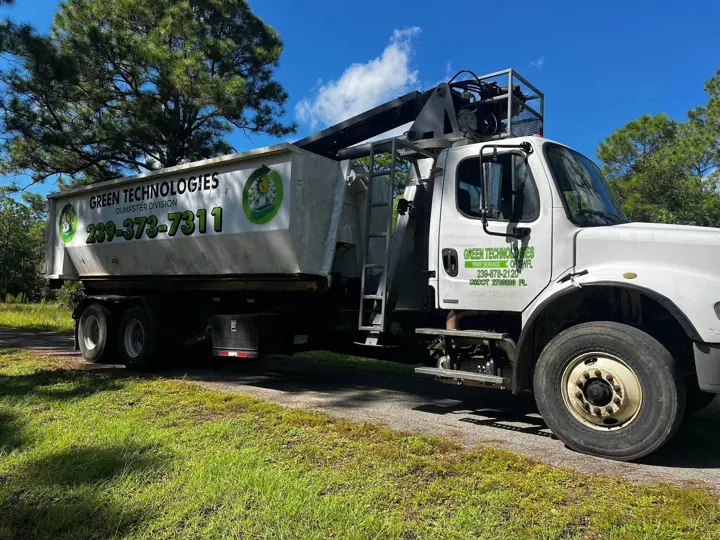 Green Tech grapple truck